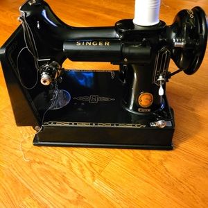 Singer 221K